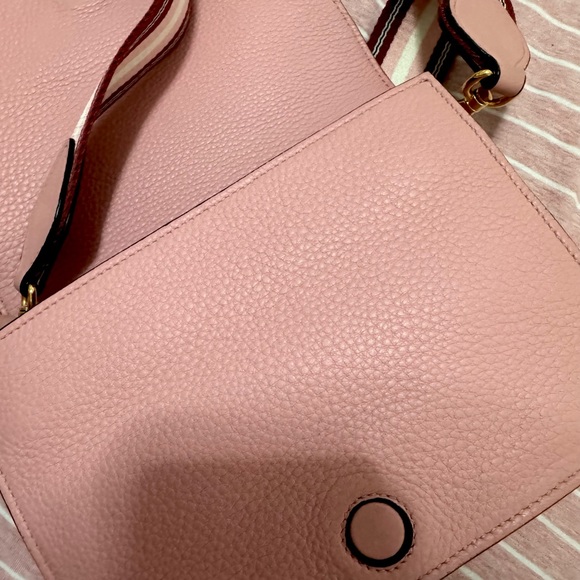 authentic Prada Pink Vitello Daino Leather Flap Crossbody Bag - Picture 9 of 16